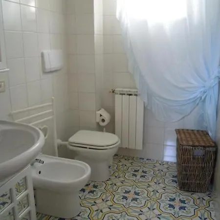 B * Lipari (Isola Lipari)