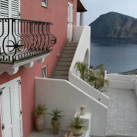 B Lipari (Isola Lipari)